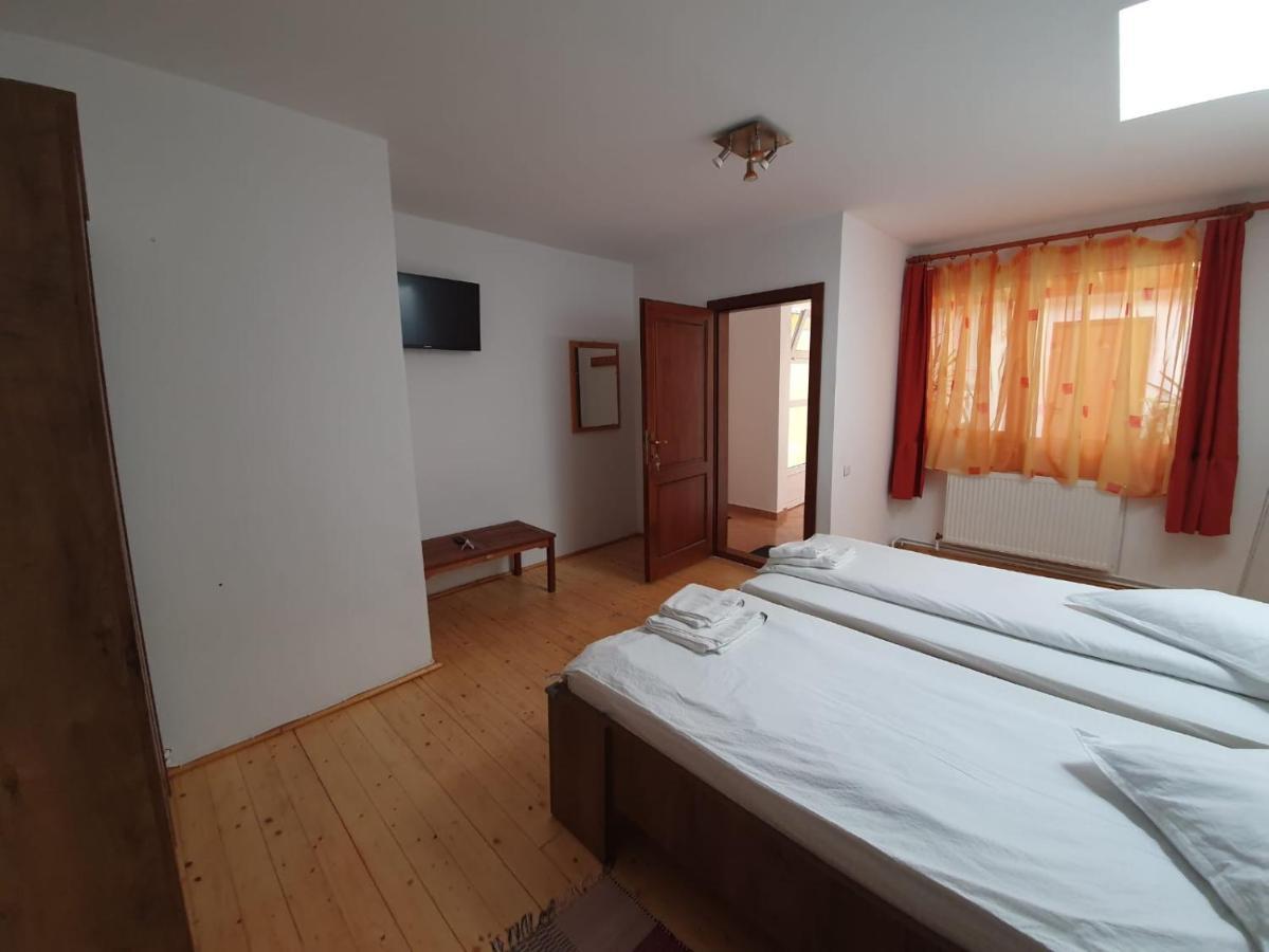 Casa Terezia Hotel Брашов Екстериор снимка